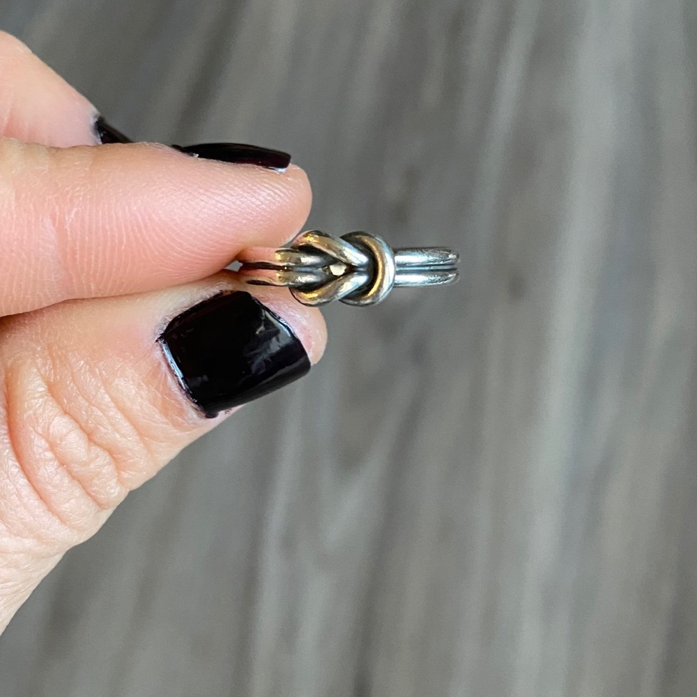 James Avery Lovers Knot Ring Size 6